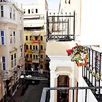 Taksim House Hotel