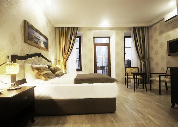Taksim House 3*