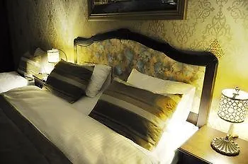 Taksim House 3*