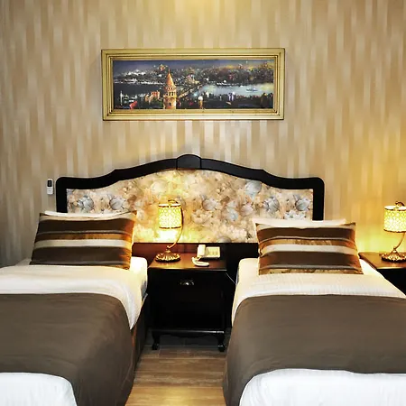 Taksim House 3*
