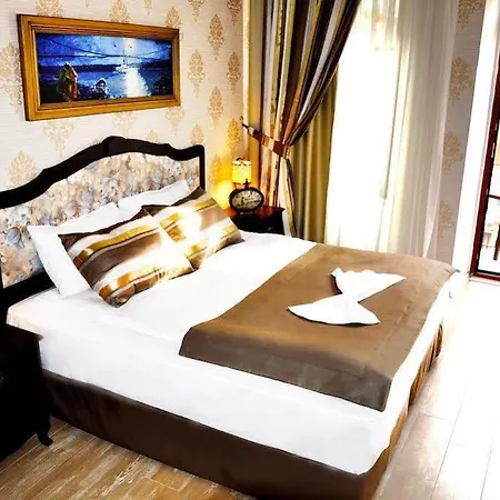 Taksim House Отель 3*