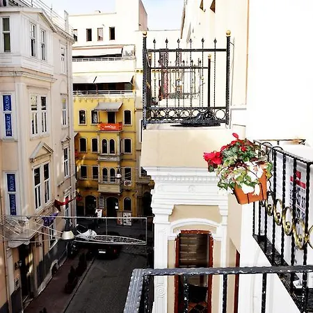 Taksim House Отель